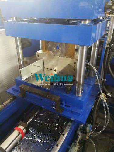 戶(hù)外箱生產(chǎn)線(xiàn) IMG_20180424_114220.jpg