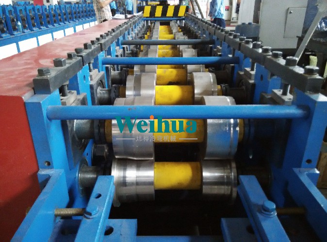 防雨箱自動生產設備