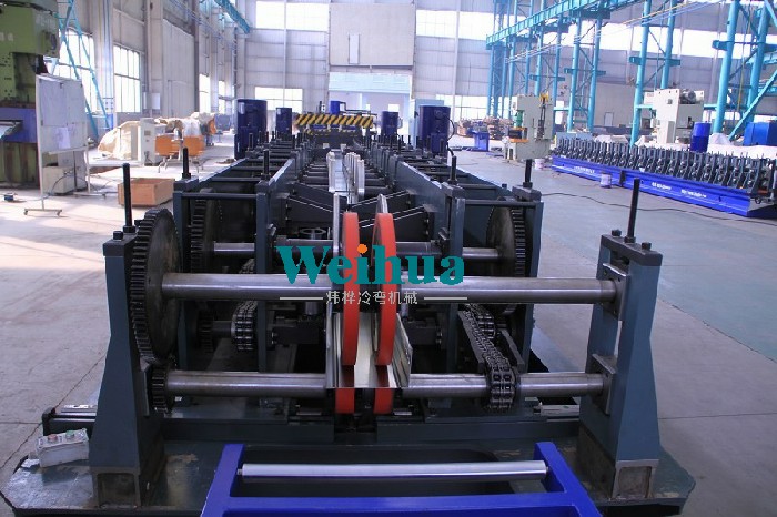 多規(guī)格電纜橋架自動生產(chǎn)線 509_3572787954_IMG_0029.jpg